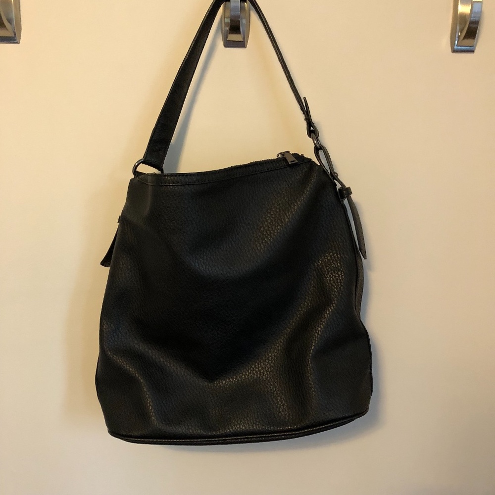 Co-Lab Vegan Faux Leather Large Black Shoulder Bag Zip Closure Exterior Pocket - Picture 3 of 7